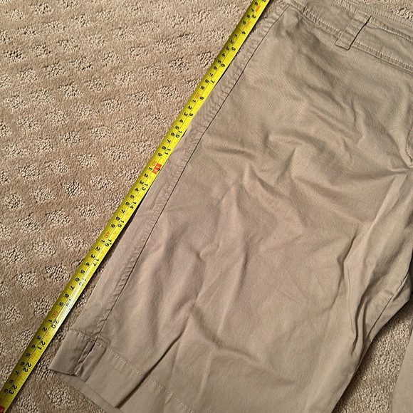 New York & Co shorts. Size 12. Khaki. - Picture 6 of 7